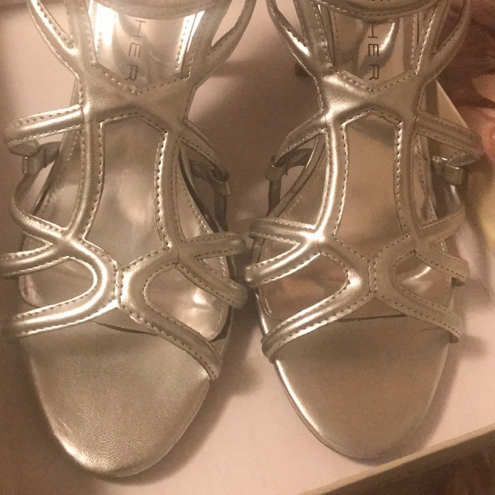 Sandal